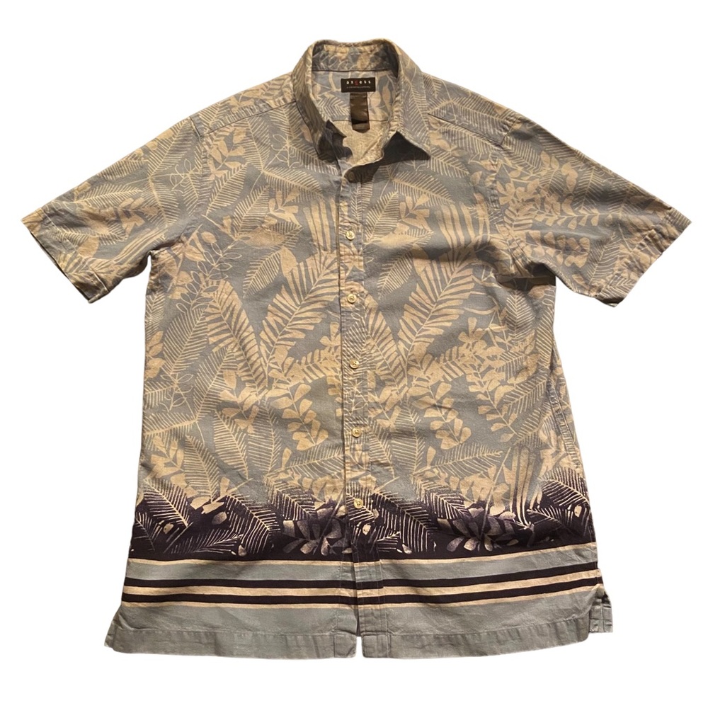 Axcess ( a Claiborne company) blue Hawaiian shirt in gorgeous palm lea…